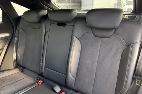 HF71VHH Audi Q5 2.0 TDI 40 S line Sportback S Tronic quattro Euro 6 (s/s) 5dr Thumbnail #19