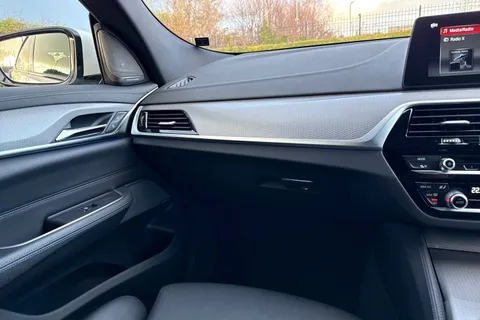 SJ19NAV BMW 6 Series Gran Turismo 2.0 630i M Sport GT Auto Euro 6 (s/s) 5dr Thumbnail #20