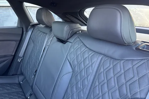 DN25MWX Audi S5 Avant 3.0 TFSI Edition 1 S Tronic quattro Euro 6 (s/s) 5dr Thumbnail #19