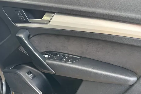 MW69XEZ Audi Q5 2.0 TDI 40 S line S Tronic quattro Euro 6 (s/s) 5dr Thumbnail #21