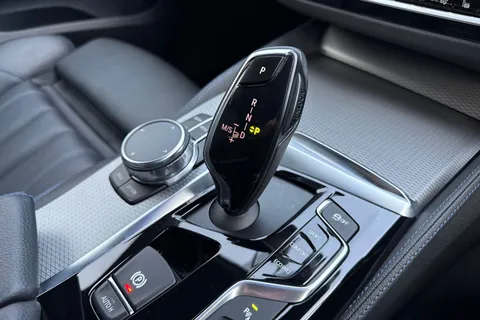 SJ19NAV BMW 6 Series Gran Turismo 2.0 630i M Sport GT Auto Euro 6 (s/s) 5dr Thumbnail #23