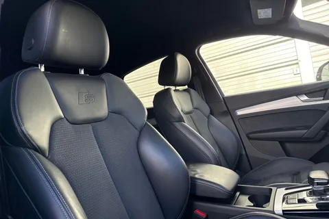 HF71VHH Audi Q5 2.0 TDI 40 S line Sportback S Tronic quattro Euro 6 (s/s) 5dr Thumbnail #24