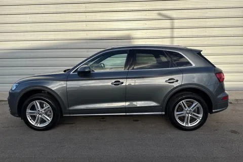 MW69XEZ Audi Q5 2.0 TDI 40 S line S Tronic quattro Euro 6 (s/s) 5dr Thumbnail #32