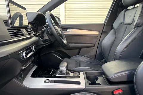 HF71VHH Audi Q5 2.0 TDI 40 S line Sportback S Tronic quattro Euro 6 (s/s) 5dr Thumbnail #35