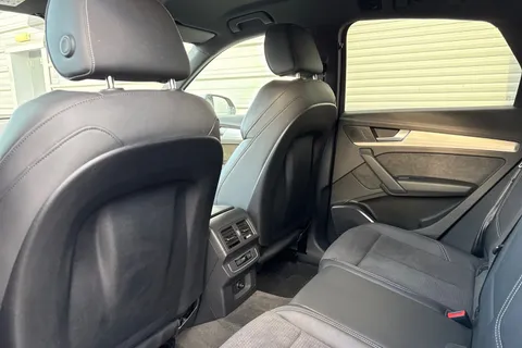 HF71VHH Audi Q5 2.0 TDI 40 S line Sportback S Tronic quattro Euro 6 (s/s) 5dr Thumbnail #36