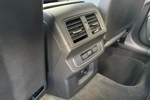 HF71VHH Audi Q5 2.0 TDI 40 S line Sportback S Tronic quattro Euro 6 (s/s) 5dr Thumbnail #37