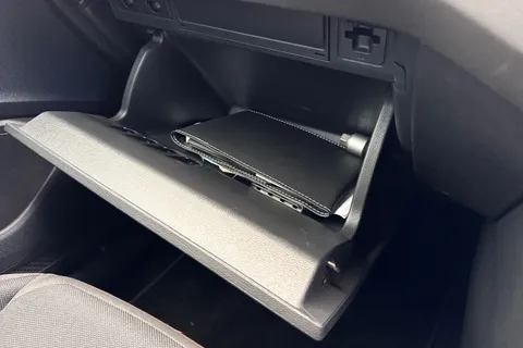 DG71ZTX Volkswagen Polo 2.0 TSI 207 GTI+ 5dr DSG ⭐18' Brescia Alloys, 1 Year VW Warranty⭐ Thumbnail #41