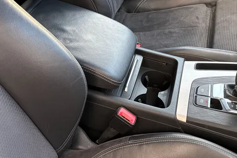 MW69XEZ Audi Q5 2.0 TDI 40 S line S Tronic quattro Euro 6 (s/s) 5dr Thumbnail #41