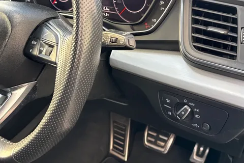 MW69XEZ Audi Q5 2.0 TDI 40 S line S Tronic quattro Euro 6 (s/s) 5dr Thumbnail #44