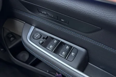 SJ19NAV BMW 6 Series Gran Turismo 2.0 630i M Sport GT Auto Euro 6 (s/s) 5dr Thumbnail #48