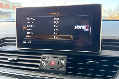 MW69XEZ Audi Q5 2.0 TDI 40 S line S Tronic quattro Euro 6 (s/s) 5dr Thumbnail #46