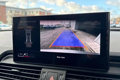 HF71VHH Audi Q5 2.0 TDI 40 S line Sportback S Tronic quattro Euro 6 (s/s) 5dr Thumbnail #55