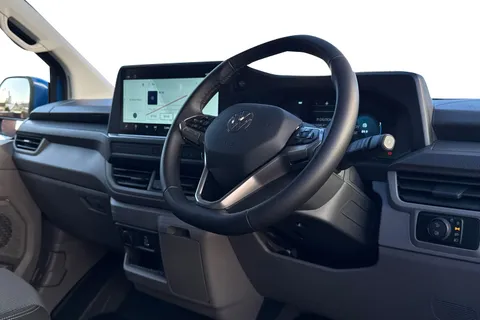 BT75CLU Volkswagen Transporter 2.0 TDI 150 Commerce Pro Van Auto Thumbnail #14