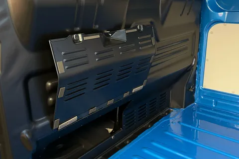 BT75CLU Volkswagen Transporter 2.0 TDI 150 Commerce Pro Van Auto Thumbnail #46