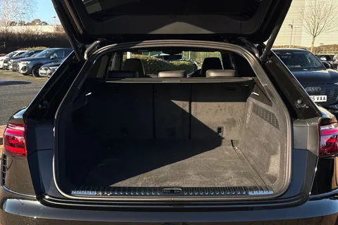 PN75GUW Audi RS Q8 SUV performance Carbon Vorsprung   640 PS tiptronic Thumbnail #7