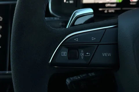 PN75GUW Audi RS Q8 SUV performance Carbon Vorsprung   640 PS tiptronic Thumbnail #39