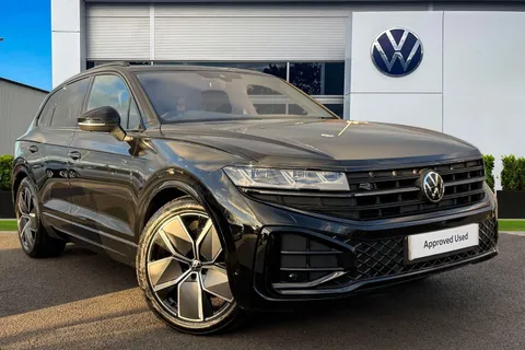 YN75WMA Volkswagen Touareg 3.0 V6 TDI 4Motion 286 Black Edition 5dr Tip Auto, **TOW BAR, CLIMATE SEATS Thumbnail #1