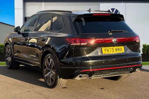 YN75WMA Volkswagen Touareg 3.0 V6 TDI 4Motion 286 Black Edition 5dr Tip Auto, **TOW BAR, CLIMATE SEATS Thumbnail #2
