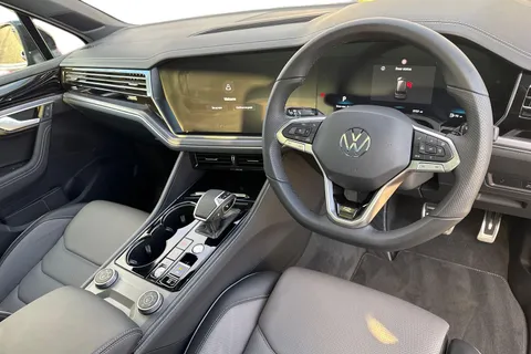 YN75WMA Volkswagen Touareg 3.0 V6 TDI 4Motion 286 Black Edition 5dr Tip Auto, **TOW BAR, CLIMATE SEATS Thumbnail #7