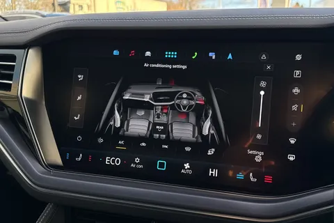 YN75WMA Volkswagen Touareg 3.0 V6 TDI 4Motion 286 Black Edition 5dr Tip Auto, **TOW BAR, CLIMATE SEATS Thumbnail #18