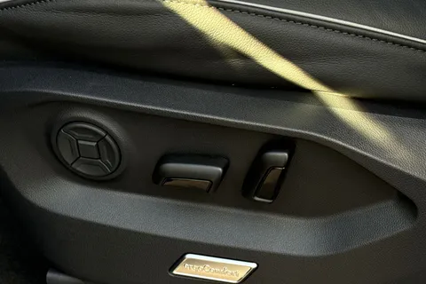 YN75WMA Volkswagen Touareg 3.0 V6 TDI 4Motion 286 Black Edition 5dr Tip Auto, **TOW BAR, CLIMATE SEATS Thumbnail #34