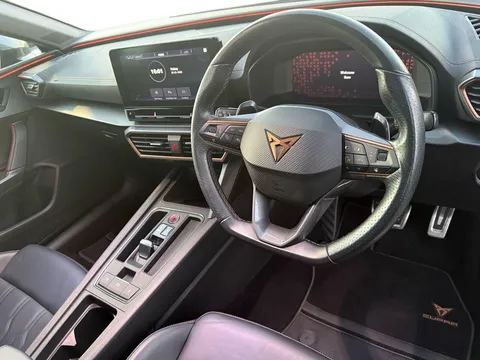 WL22CKA CUPRA Leon 2.0 TSI 300 VZ3 5dr DSG, **PANORAMIC SUNROOF** Thumbnail #7