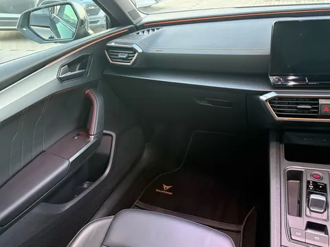 WL22CKA CUPRA Leon 2.0 TSI 300 VZ3 5dr DSG, **PANORAMIC SUNROOF** Thumbnail #14