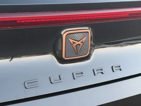 WL22CKA CUPRA Leon 2.0 TSI 300 VZ3 5dr DSG, **PANORAMIC SUNROOF** Thumbnail #24