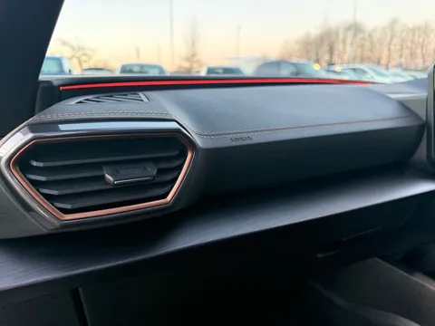 WL22CKA CUPRA Leon 2.0 TSI 300 VZ3 5dr DSG, **PANORAMIC SUNROOF** Thumbnail #27