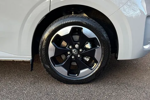 BT75AWP Volkswagen Transporter 2.0 TDI 150 Commerce Pro Van Auto-4Motion Thumbnail #10