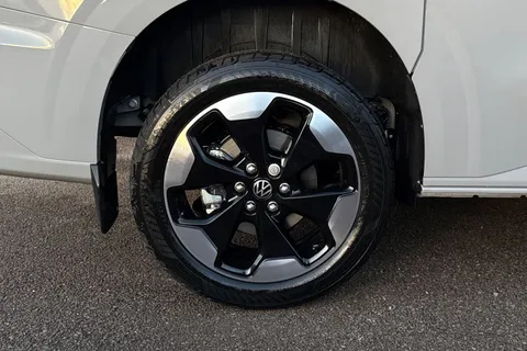 BT75AVX Volkswagen Transporter 2.0 TDI 150 Commerce Pro Van Auto-4Motion Thumbnail #11