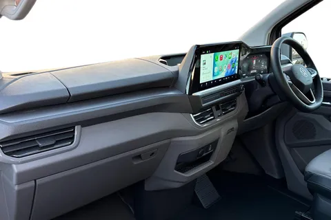 BT75AWP Volkswagen Transporter 2.0 TDI 150 Commerce Pro Van Auto-4Motion Thumbnail #15