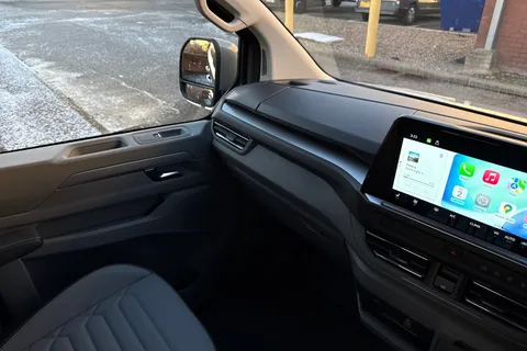 BT75AVX Volkswagen Transporter 2.0 TDI 150 Commerce Pro Van Auto-4Motion Thumbnail #20