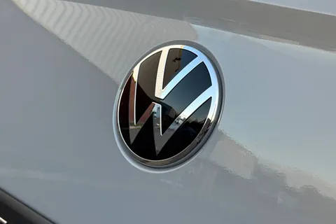 BT75AWP Volkswagen Transporter 2.0 TDI 150 Commerce Pro Van Auto-4Motion Thumbnail #33