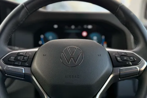 BT75AVX Volkswagen Transporter 2.0 TDI 150 Commerce Pro Van Auto-4Motion Thumbnail #54