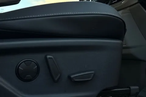 BT75AWP Volkswagen Transporter 2.0 TDI 150 Commerce Pro Van Auto-4Motion Thumbnail #52