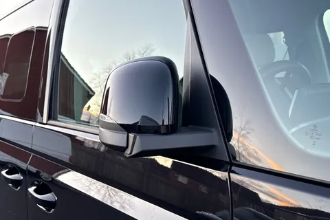 YT75NDC Volkswagen ID. Buzz 210kW Style Pro 86kWh 5dr LWB Auto [7 Seat] Thumbnail #27