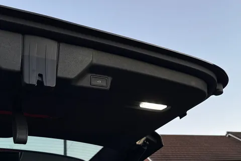 YT75NDC Volkswagen ID. Buzz 210kW Style Pro 86kWh 5dr LWB Auto [7 Seat] Thumbnail #31