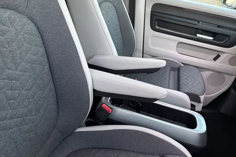 YT75NDC Volkswagen ID. Buzz 210kW Style Pro 86kWh 5dr LWB Auto [7 Seat] Thumbnail #35