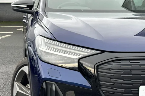 PX75KNJ Audi Q4 125kW 35 55kWh Black Edition 5dr Auto Thumbnail #14