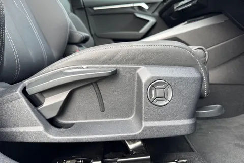 PX75KLA Audi A3 2.0 TDI 150 Black Edition 5dr S Tronic Thumbnail #45