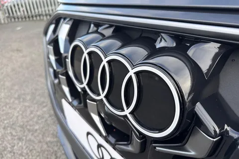 PX75XXU Audi Q5 2.0 TFSI Quattro S Line 5dr S Tronic Thumbnail #25