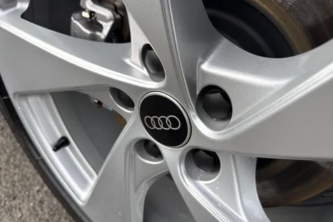 PX75XXU Audi Q5 2.0 TFSI Quattro S Line 5dr S Tronic Thumbnail #35