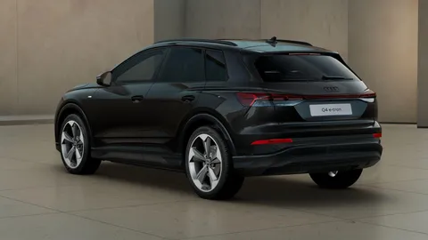 Audi Q4 e-tron 45 Black Edition Auto 5dr 82kWh Thumbnail #2