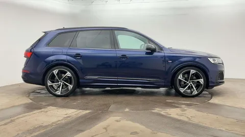 RE72WLC Audi Q7 Black Edition 55 TFSI quattro 340 PS tiptronic Thumbnail #3