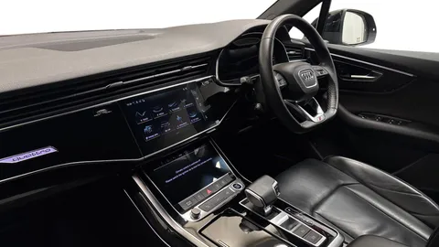 RE72WLC Audi Q7 Black Edition 55 TFSI quattro 340 PS tiptronic Thumbnail #4