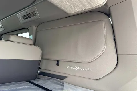 KS25GHV Volkswagen California 2.0 TDI Ocean 5dr DSG Thumbnail #34