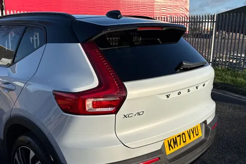 KM70VYU Volvo Xc40 1.5h T5 Twin Engine Recharge 10.7kWh R-Design Pro Auto Euro 6 (s/s) 5dr Thumbnail #7
