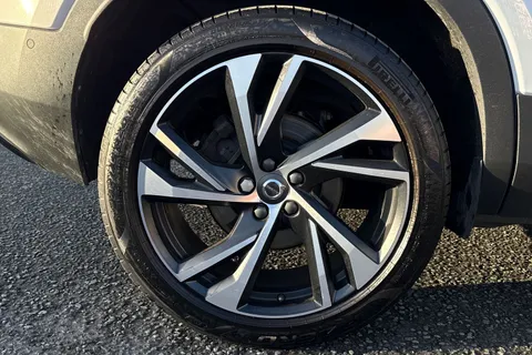 KM70VYU Volvo Xc40 1.5h T5 Twin Engine Recharge 10.7kWh R-Design Pro Auto Euro 6 (s/s) 5dr Thumbnail #11
