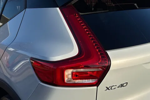KM70VYU Volvo Xc40 1.5h T5 Twin Engine Recharge 10.7kWh R-Design Pro Auto Euro 6 (s/s) 5dr Thumbnail #27